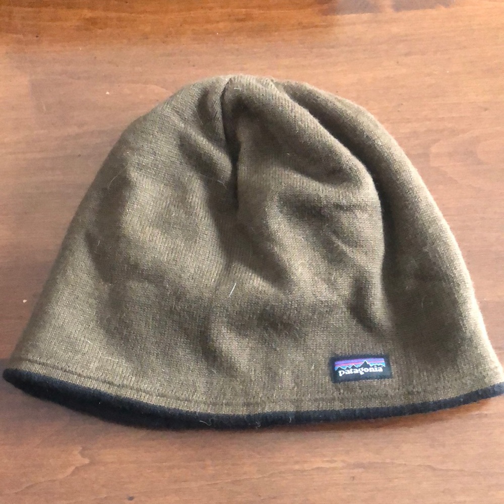 Patagonia reversible beenie